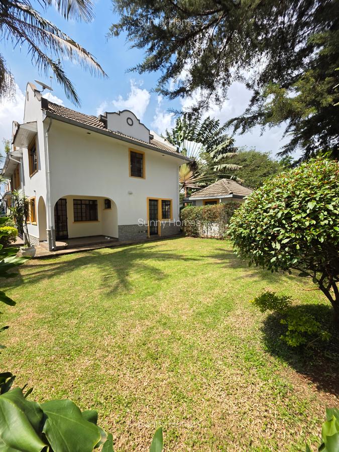 4 Bed Townhouse with En Suite at Lavington Green - 2