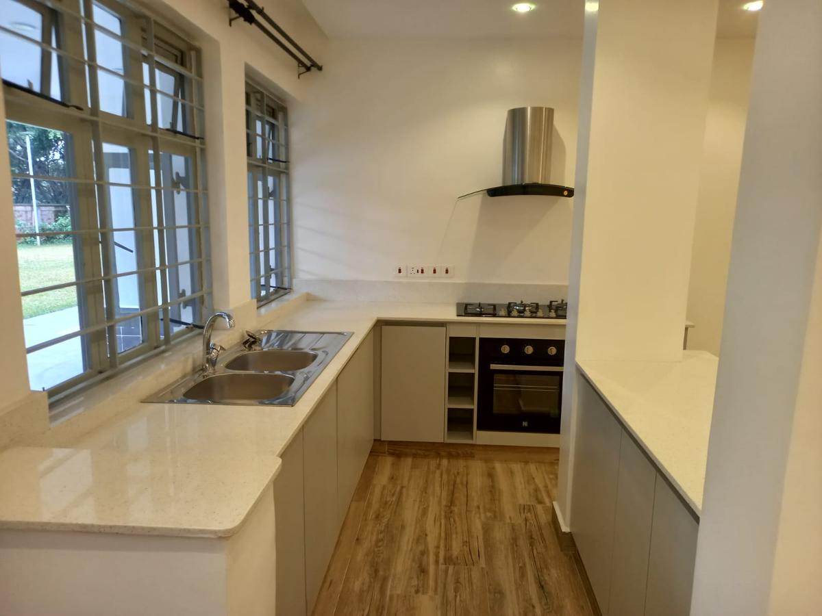 3 Bed Apartment with En Suite in Runda - 1