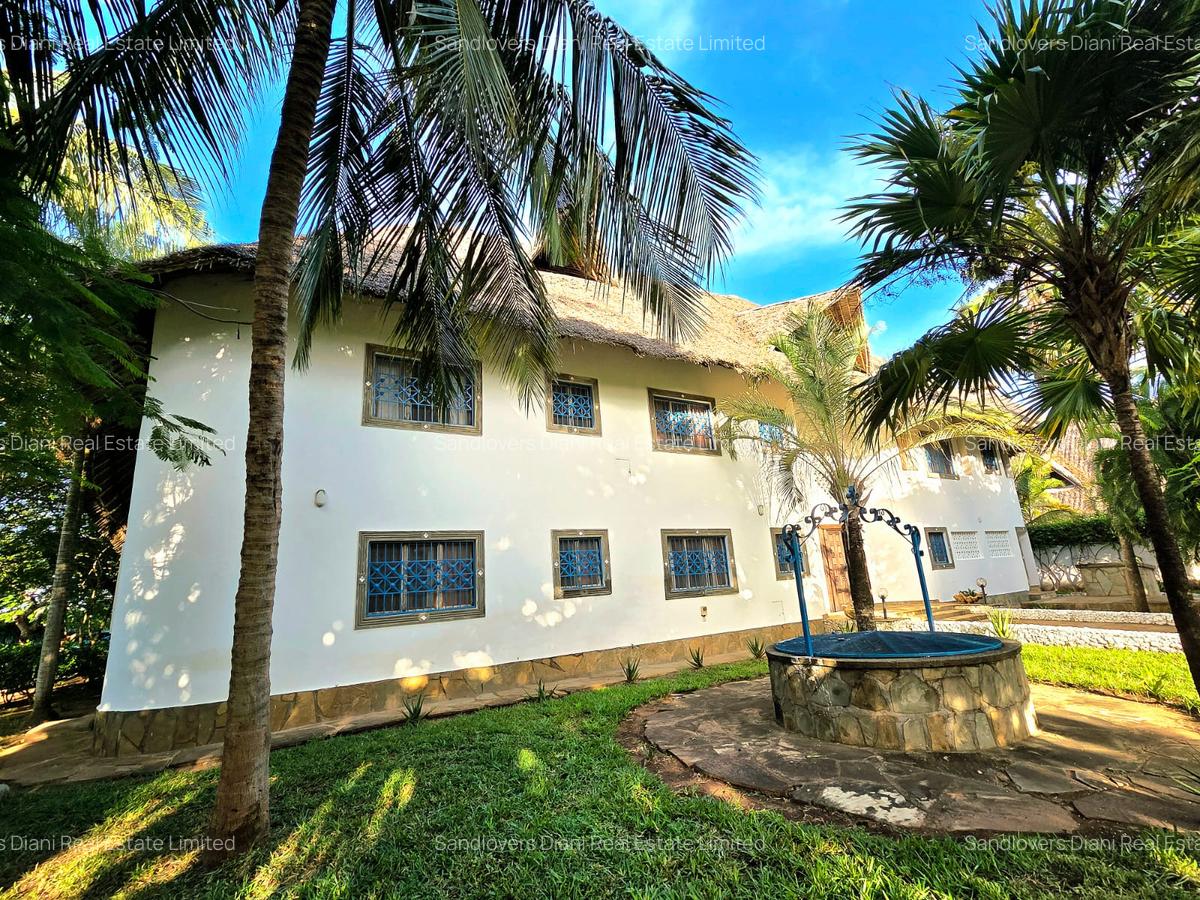 6 Bed Villa with En Suite in Diani - 6