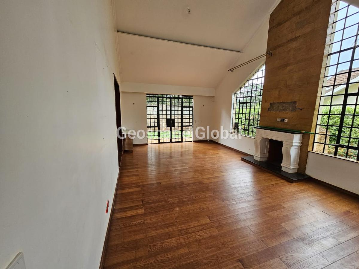 4 Bed Villa with En Suite in Kitisuru - 17