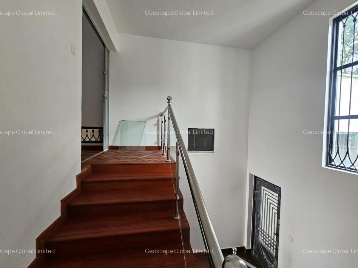 5 Bed House with En Suite in Loresho - 8