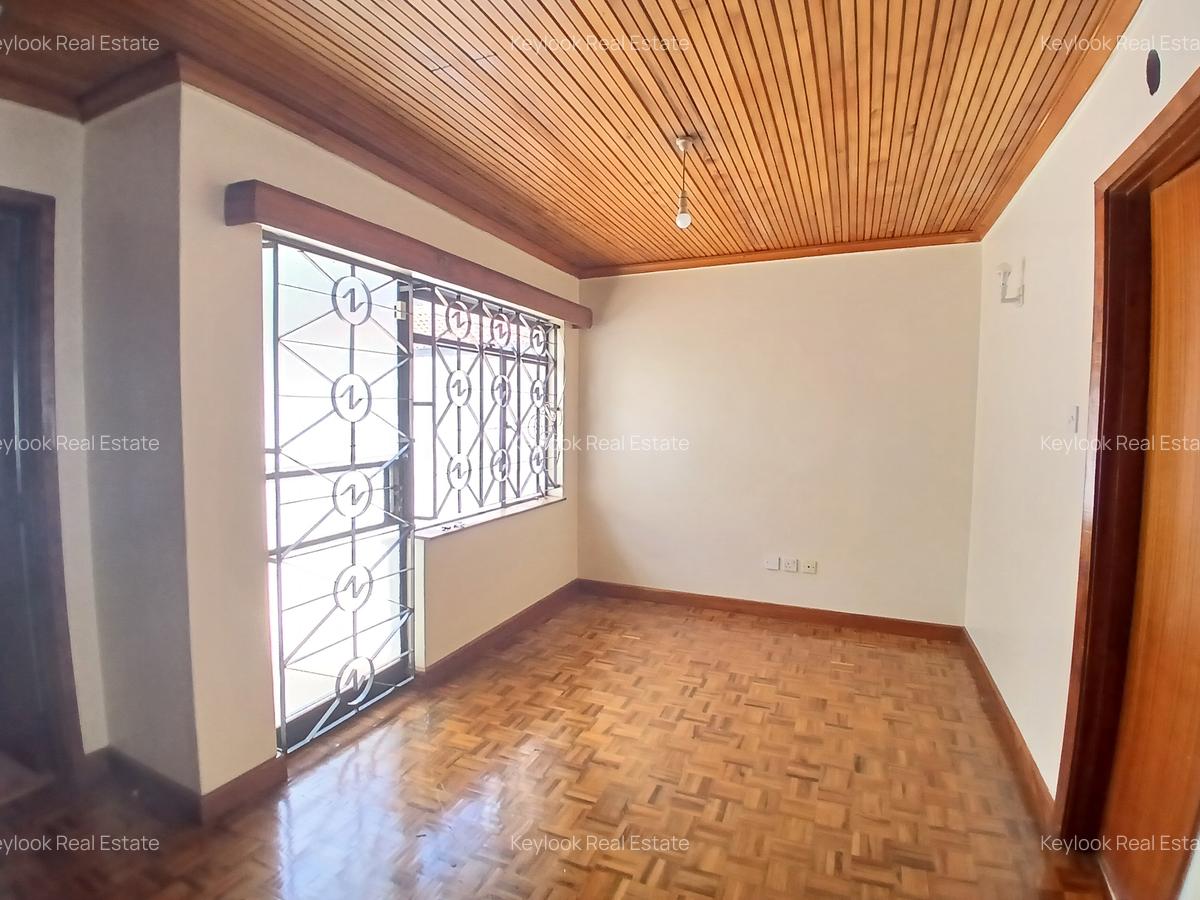 4 Bed Townhouse with En Suite at Mbaazi Avenue - 10
