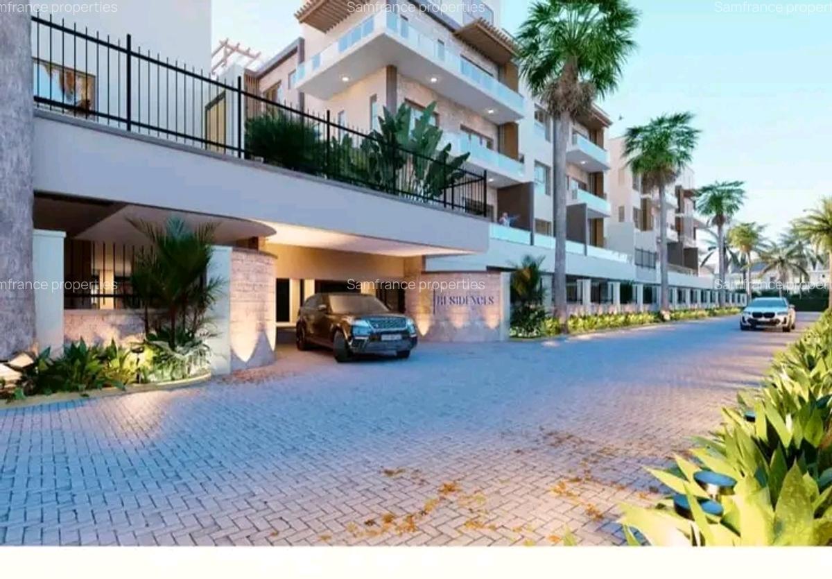 Serviced 1 Bed Apartment with En Suite at Beach Road - 2