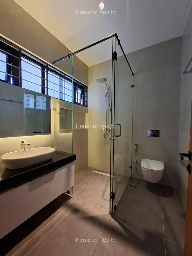 3 Bed Apartment with En Suite in Loresho - 9