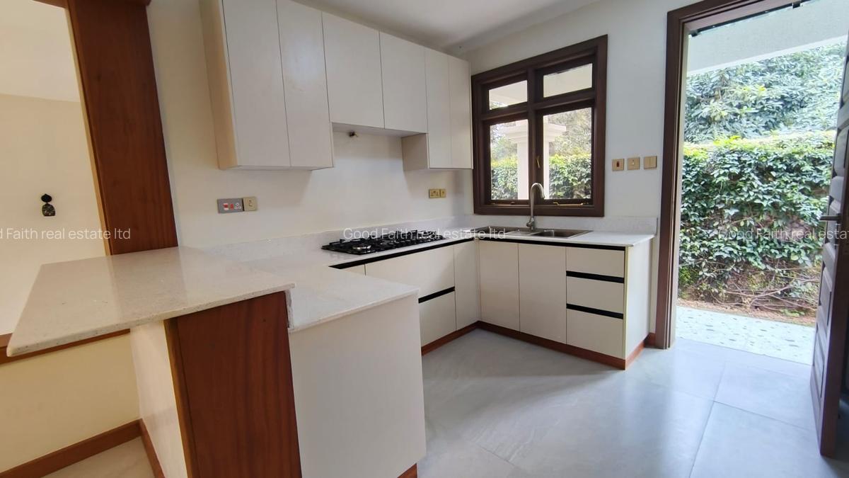 3 Bed Apartment with En Suite in Kiambu Road - 5