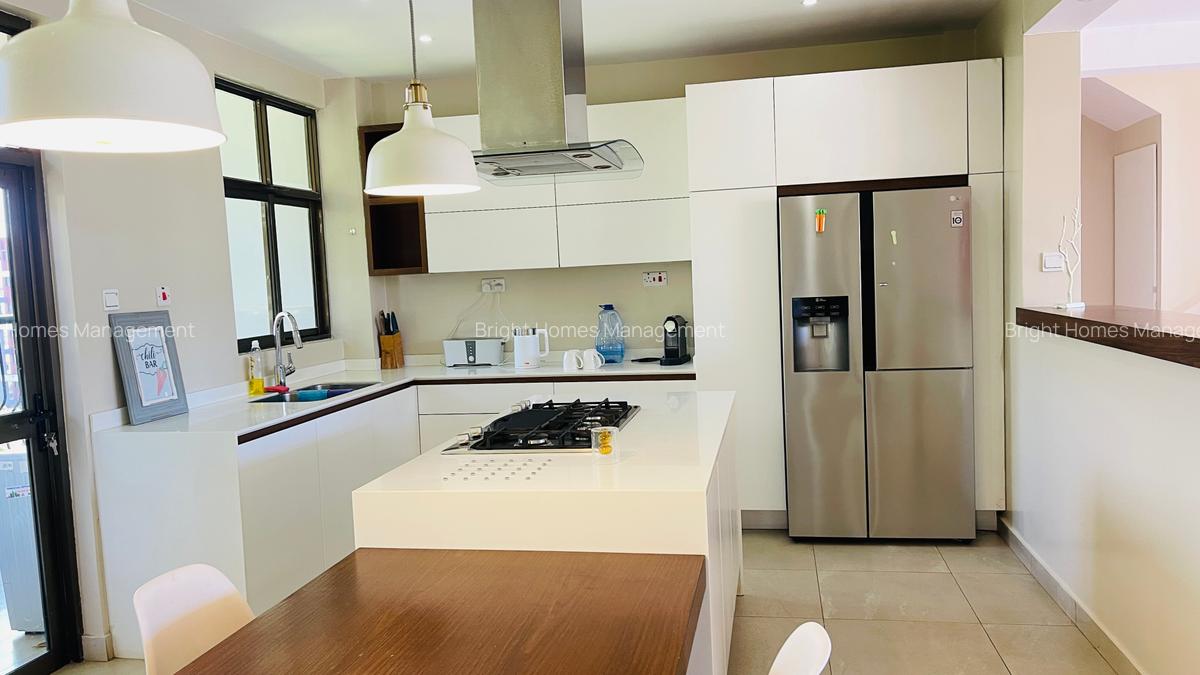 3 Bed Apartment with En Suite in Lavington - 16