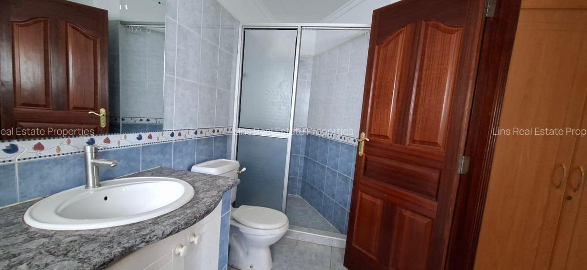4 Bed Townhouse with En Suite in Spring Valley - 14