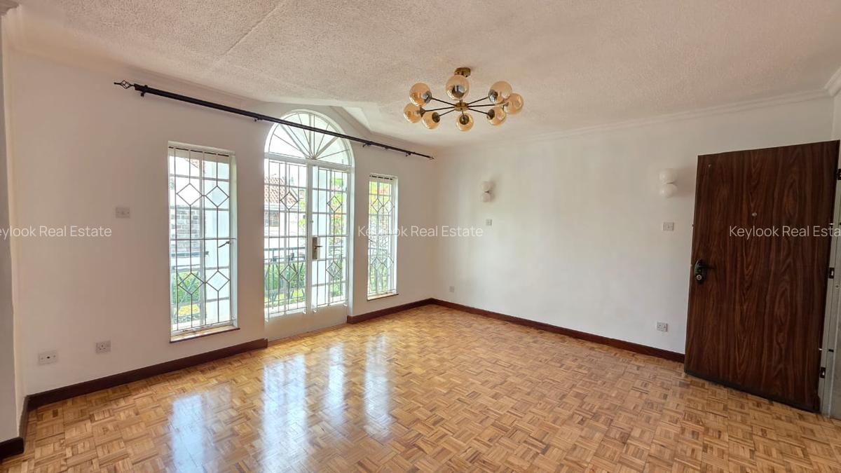 4 Bed Townhouse with En Suite at Lavington Green - 6