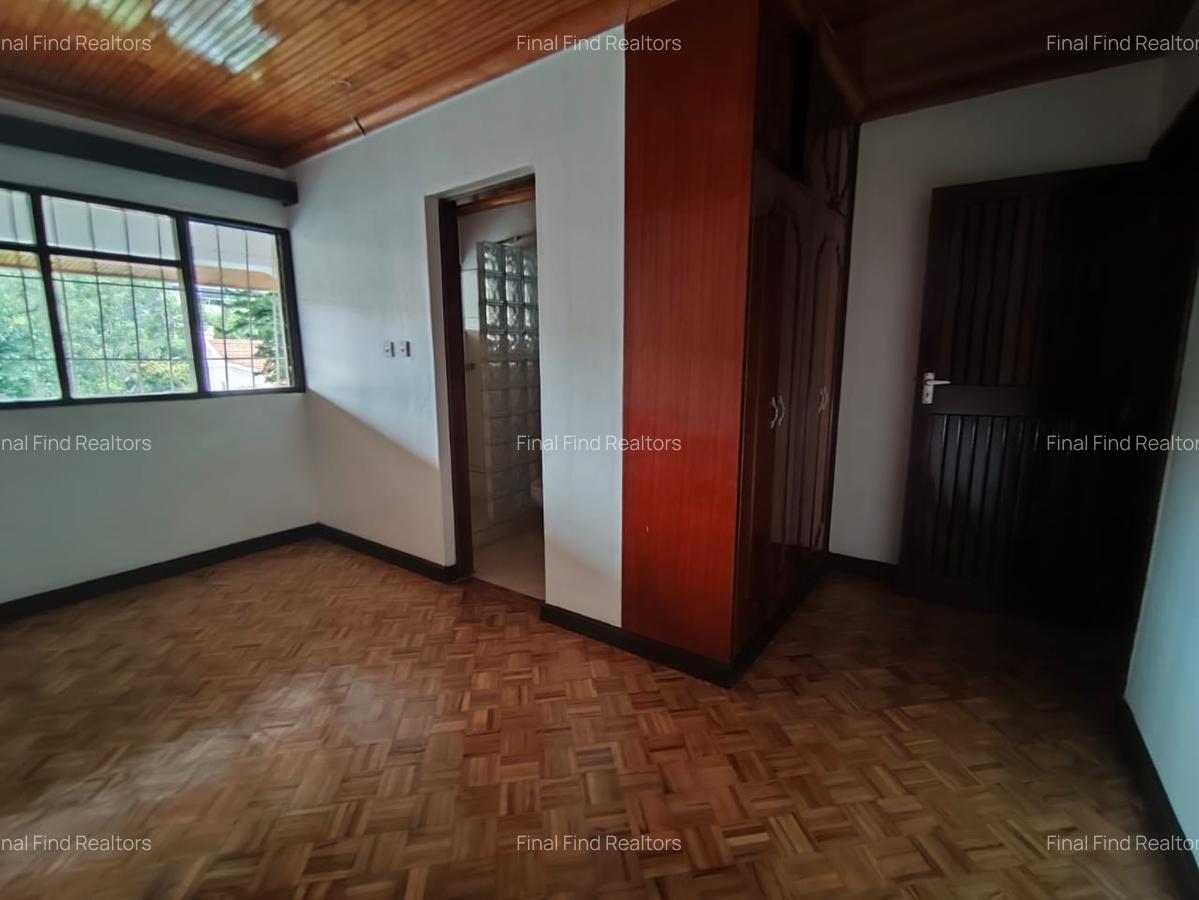 6 Bed House with Garden in Runda - 18