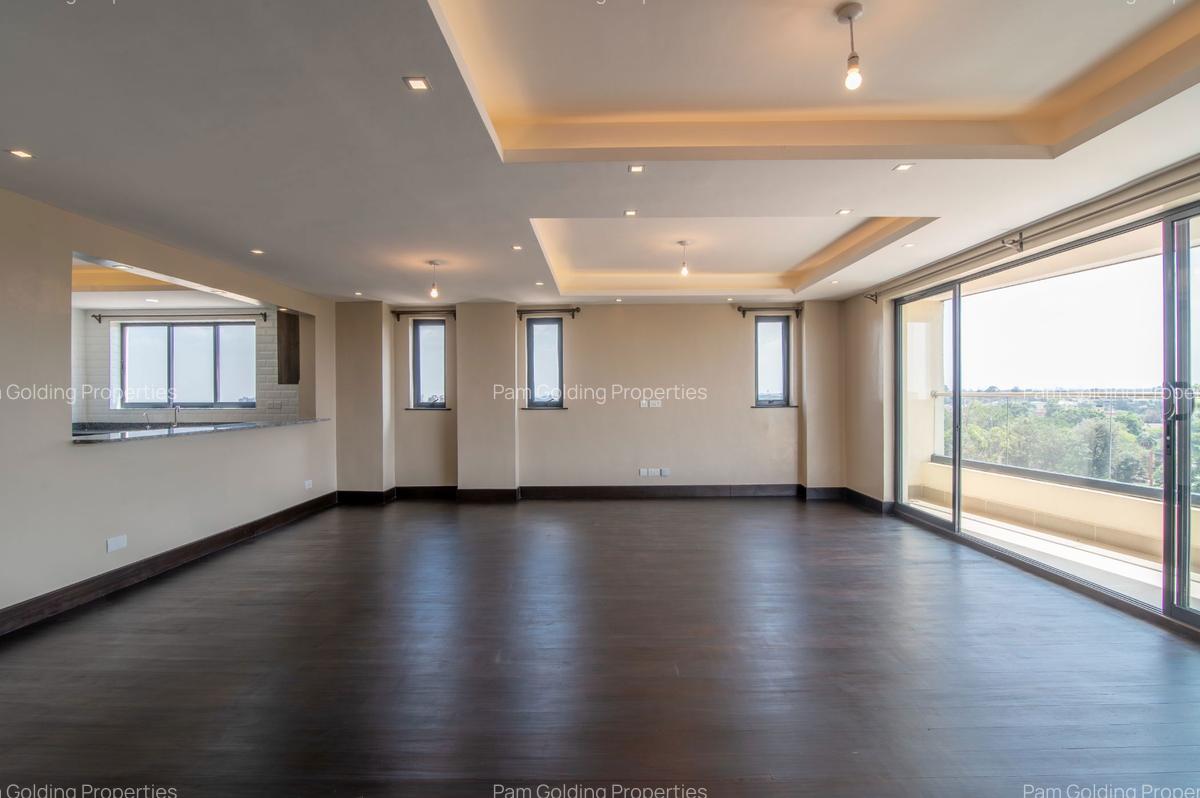 4 Bed Apartment with En Suite in Lavington - 3