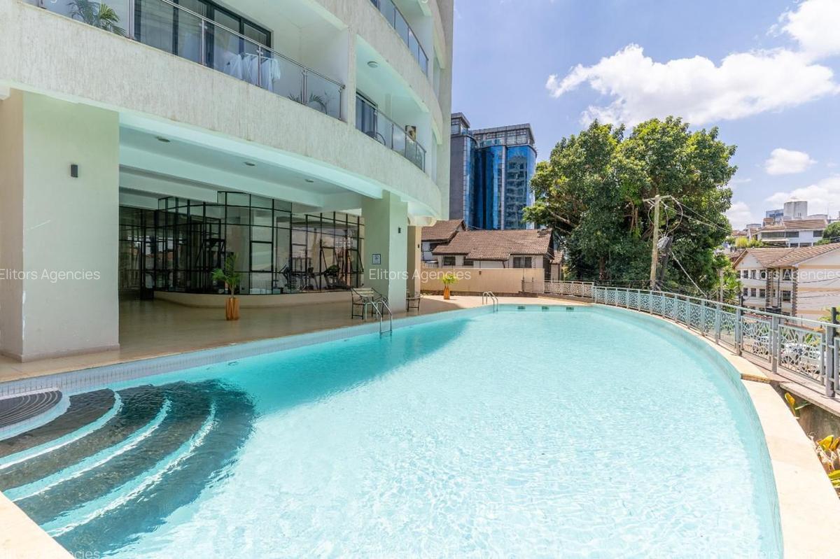Serviced 2 Bed Apartment with En Suite at Lantana Road - 20