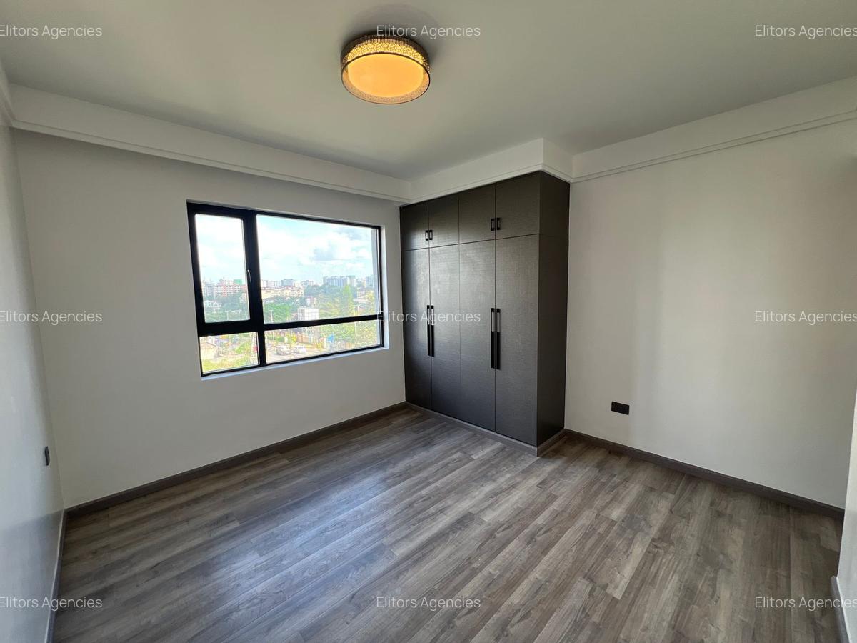 4 Bed Apartment with En Suite at Oloitoktok Road - 18