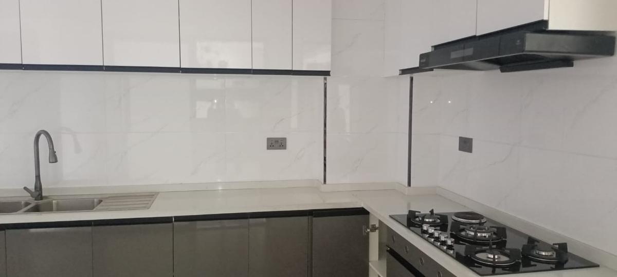 4 Bed Apartment with En Suite in Lavington - 8