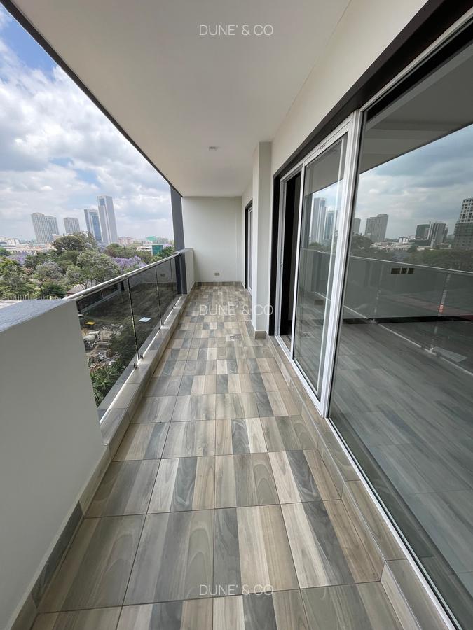 2 Bed Apartment with En Suite in Riverside - 6