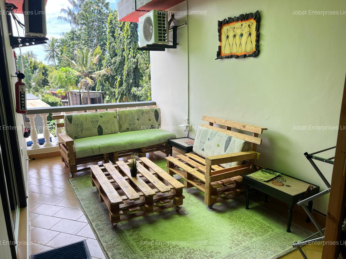 Serviced 2 Bed Apartment with En Suite at Malindi Road - 6