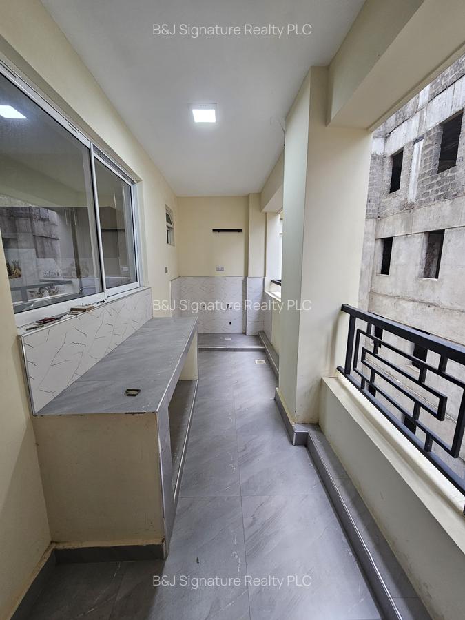 4 Bed Apartment with En Suite in Parklands - 3