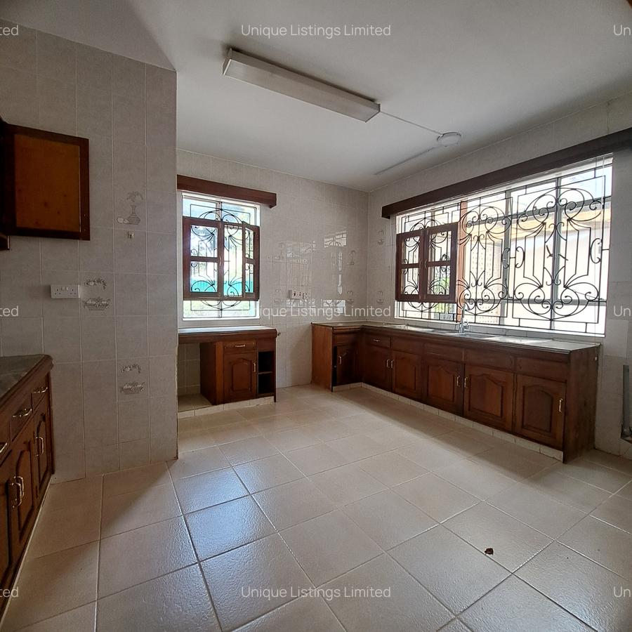 5 Bed House with Staff Quarters in Nyari - 7
