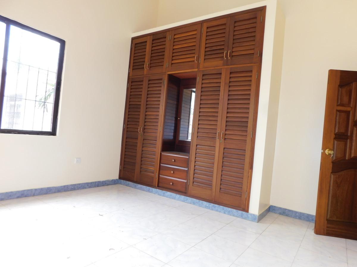 5 Bed Villa with En Suite at Nyali - 17