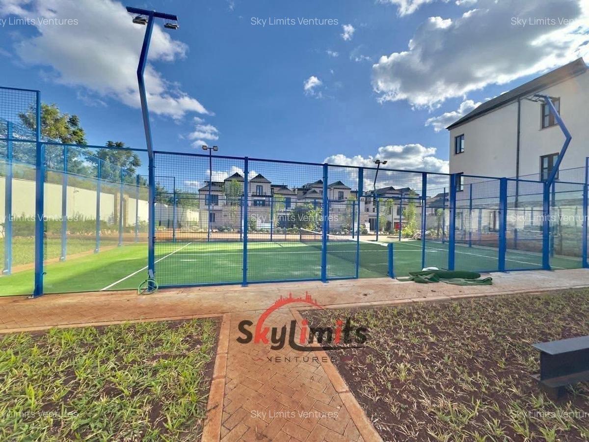 5 Bed Villa with En Suite in Runda - 10