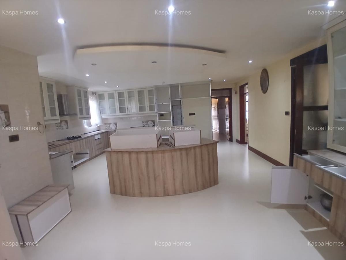 4 Bed House with En Suite in Karen - 4