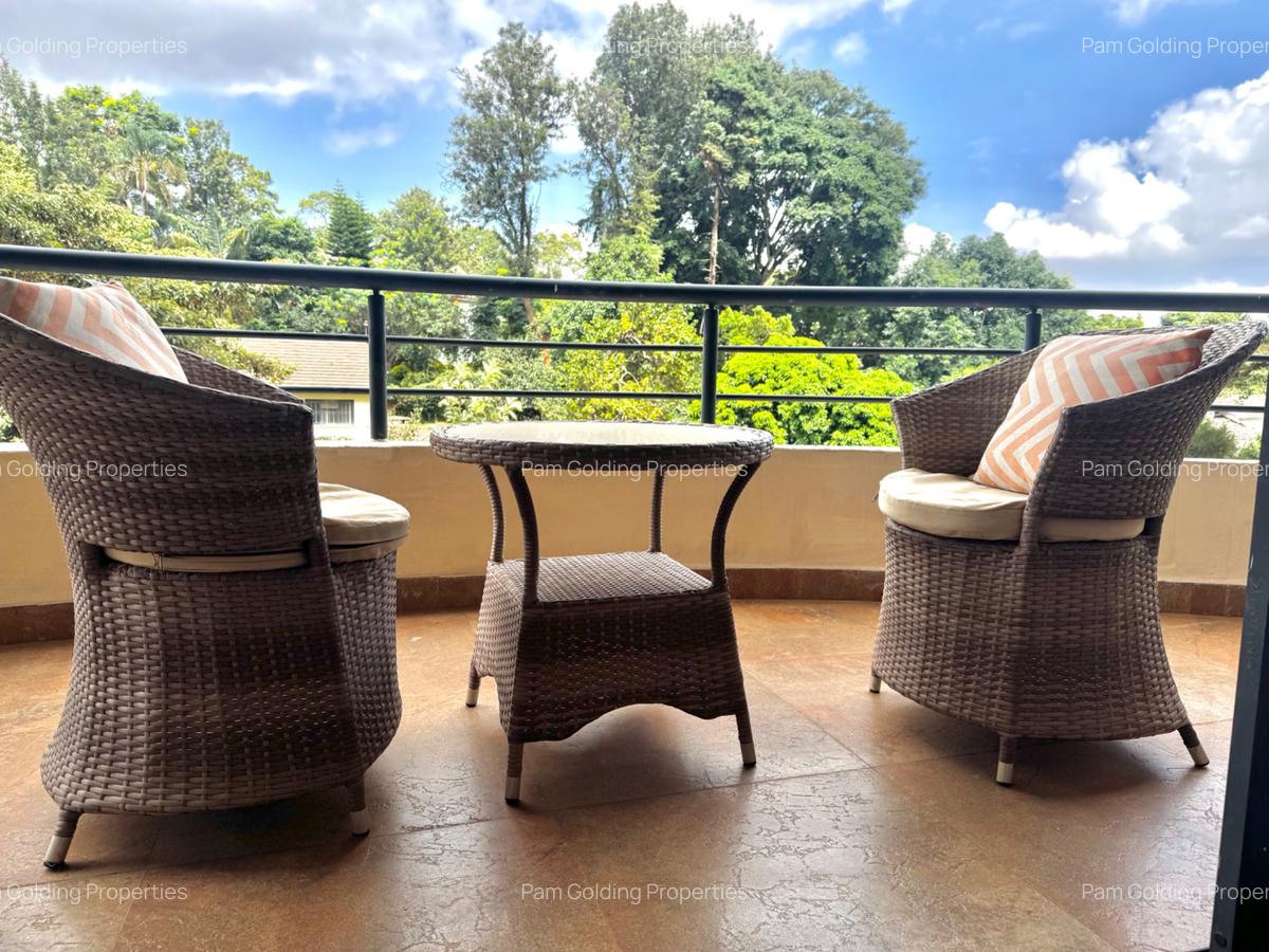 Furnished 4 Bed Apartment with En Suite in Riverside - 17