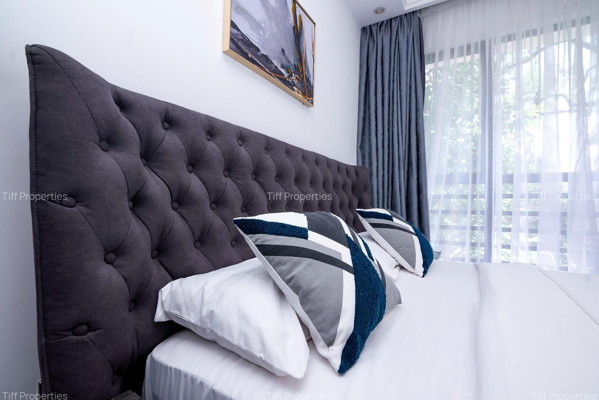 3 Bed Apartment in Riverside - 14