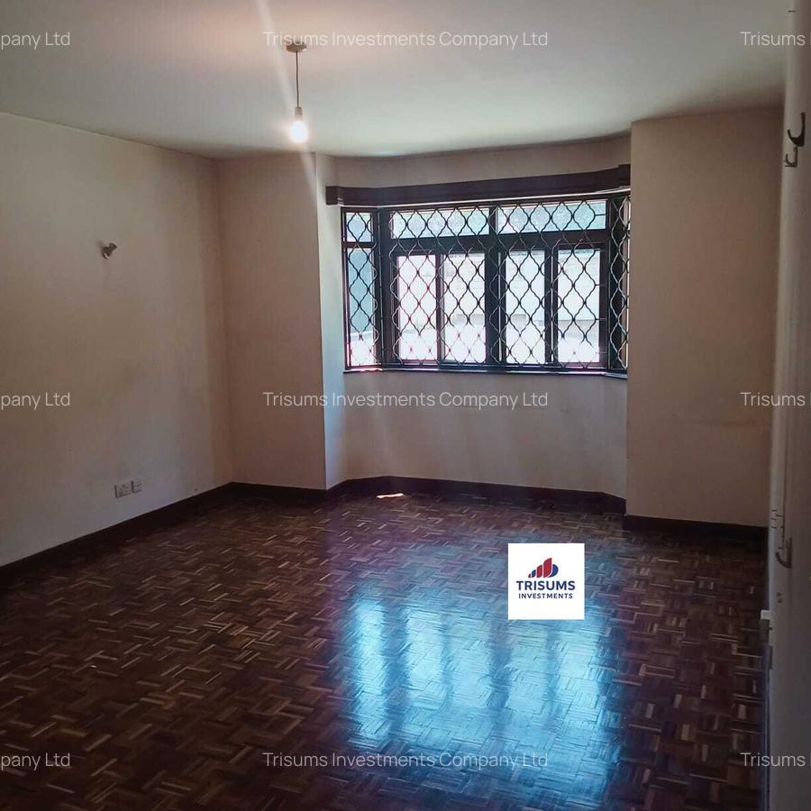 3 Bed Apartment with En Suite at Rhapta Road - 5