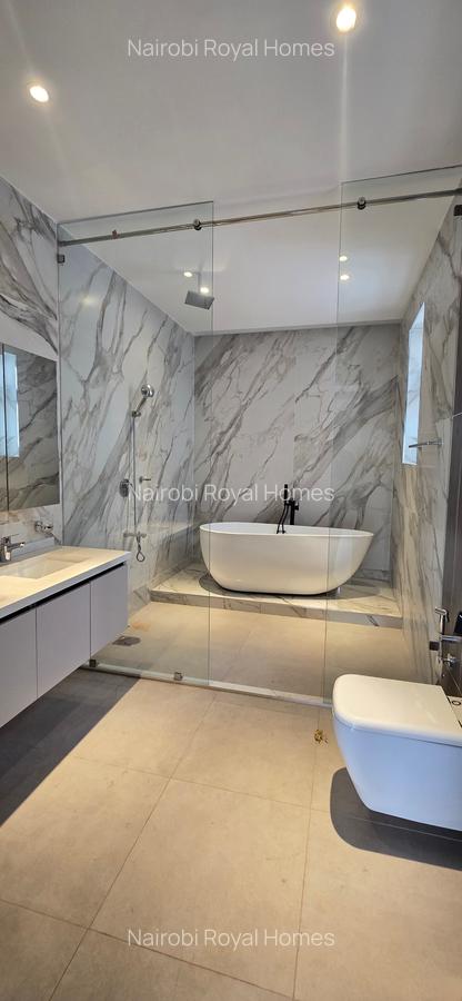 4 Bed Townhouse with En Suite at Lavington Green - 13