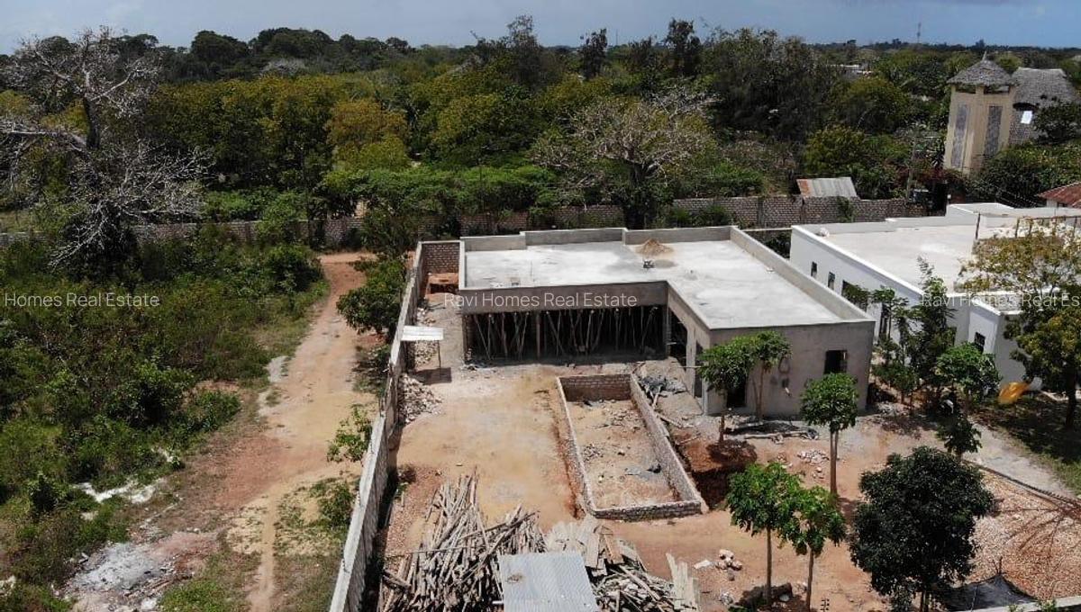 3 Bed Villa with En Suite in Diani - 3