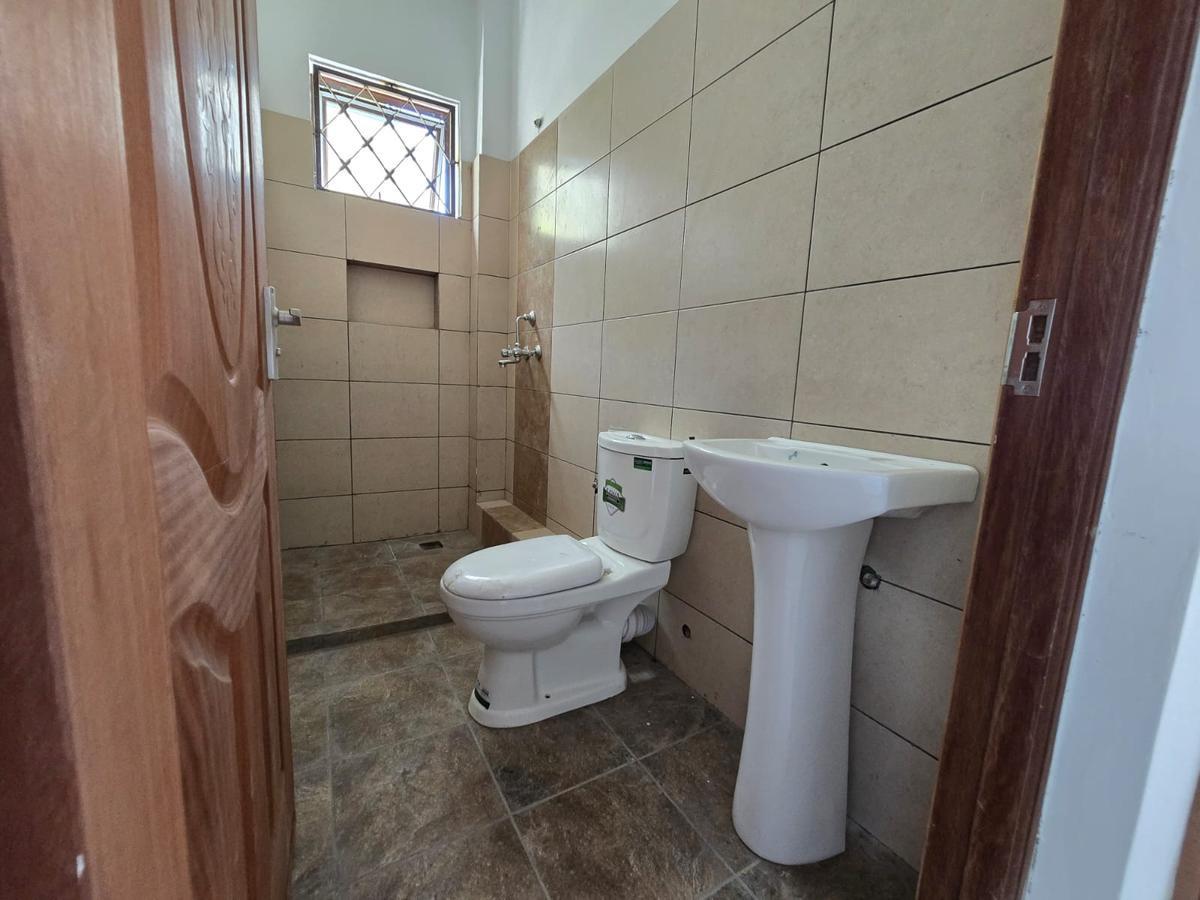 2 Bed Apartment with En Suite at Mtambo Road - 7