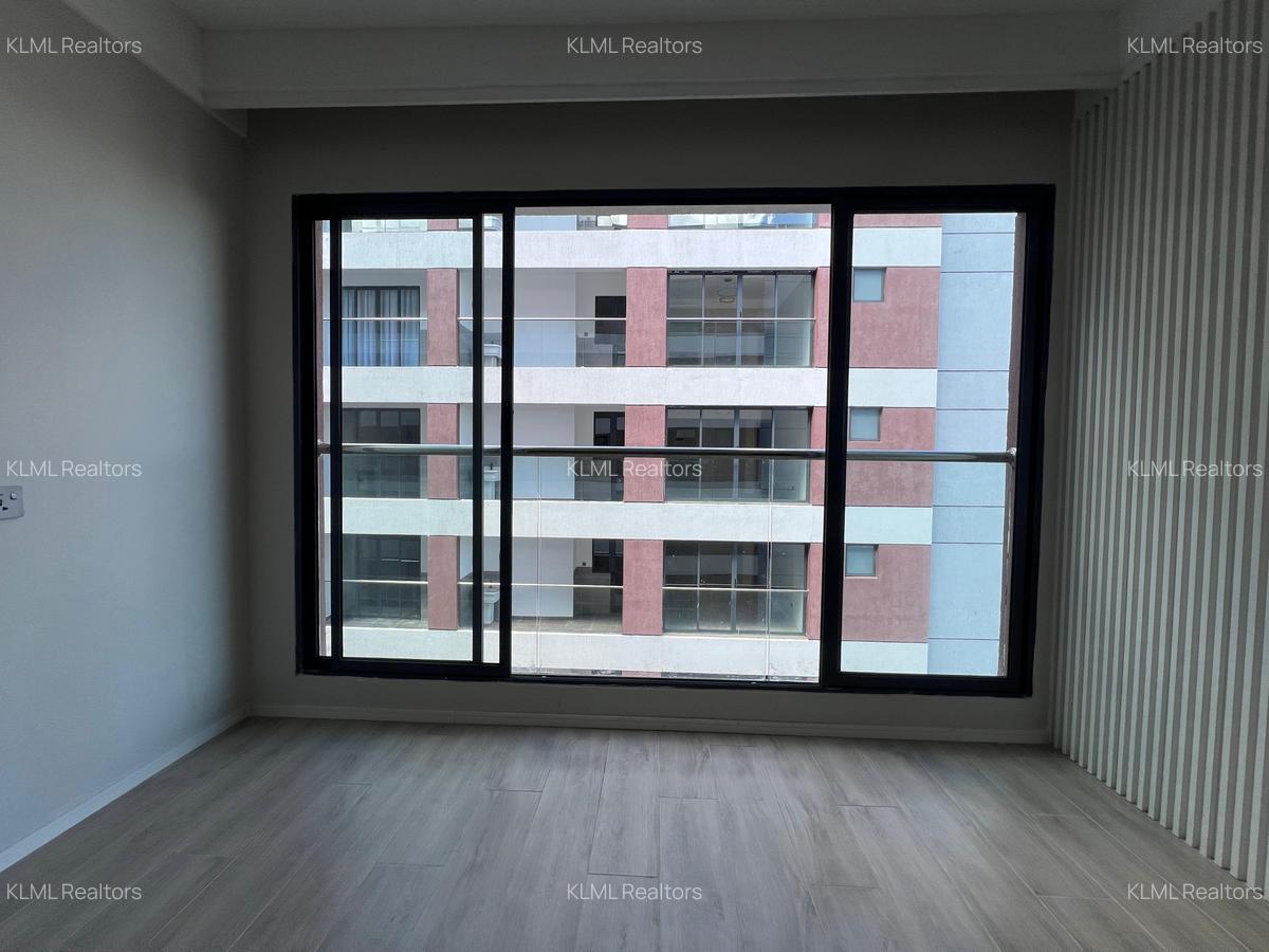 1 Bed Apartment with En Suite at Kingara Road - 5