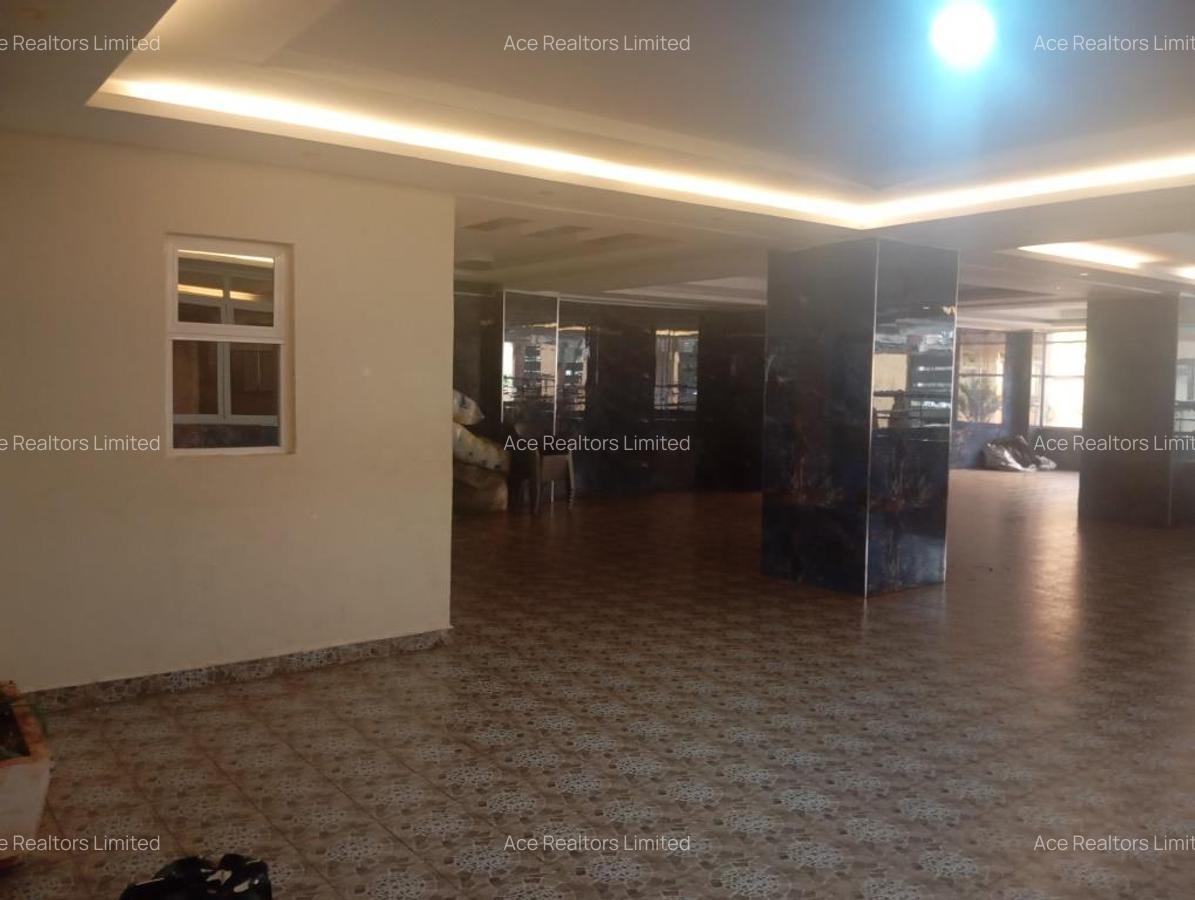 4 Bed Apartment with En Suite at Parklands Road - 2