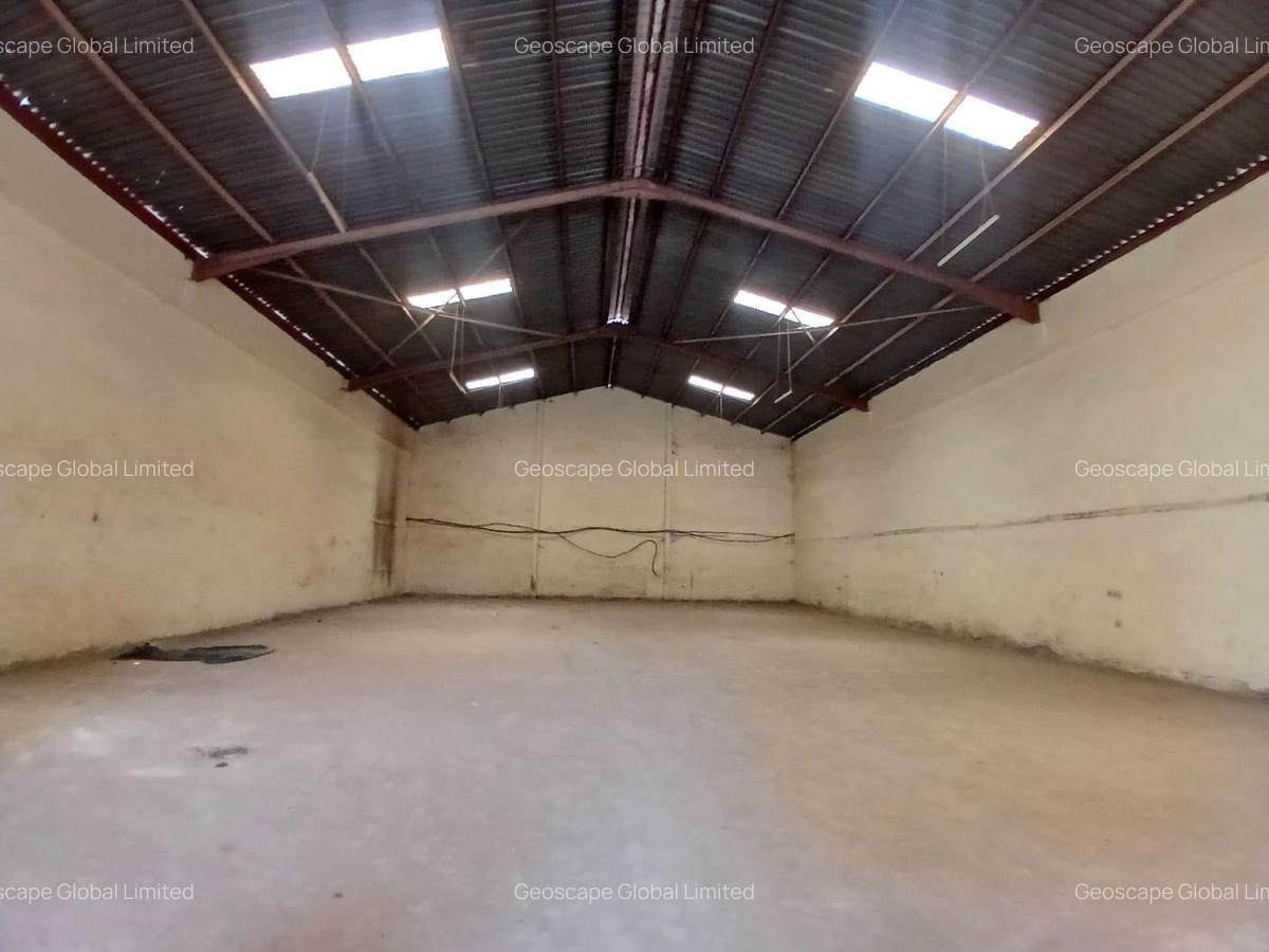 5,000 ft² Warehouse with Backup Generator in Industrial Area - 2