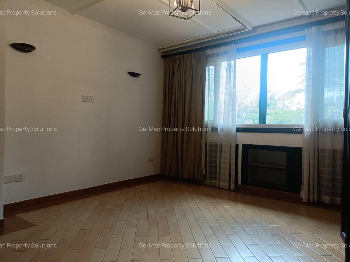 3 Bed House with En Suite in Spring Valley - 14