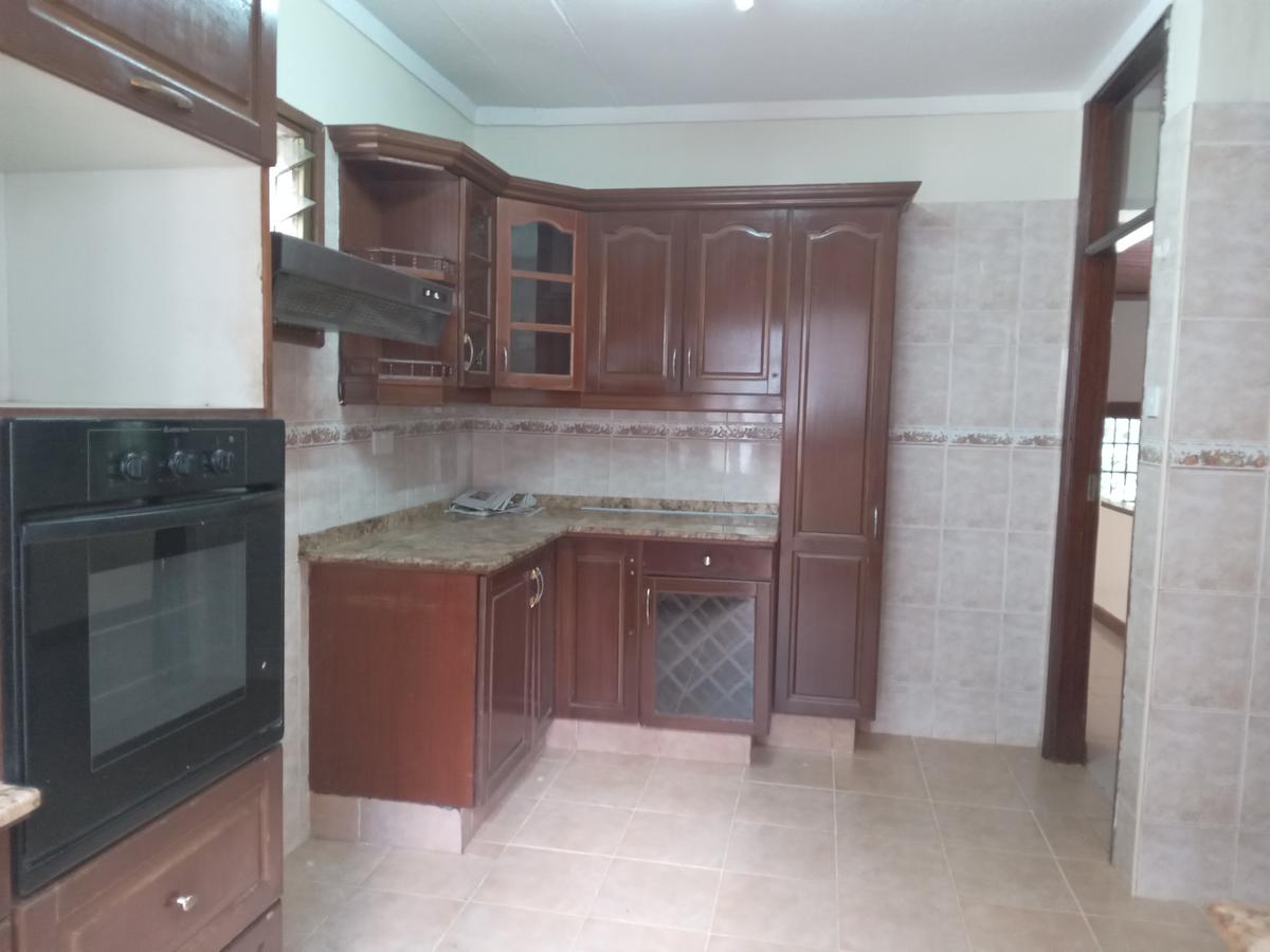 4 Bed House with En Suite at Loresho Area - 4