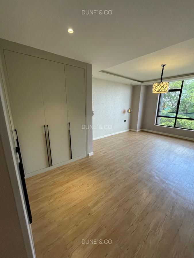 3 Bed Apartment with En Suite in Westlands Area - 20