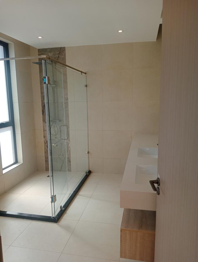6 Bed House with En Suite at Nyari - 10