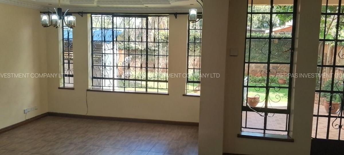 6 Bed Villa with En Suite in Lavington - 7