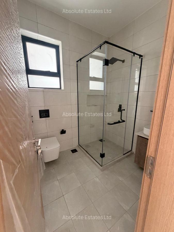 3 Bed Apartment with Gym in Brookside - 11