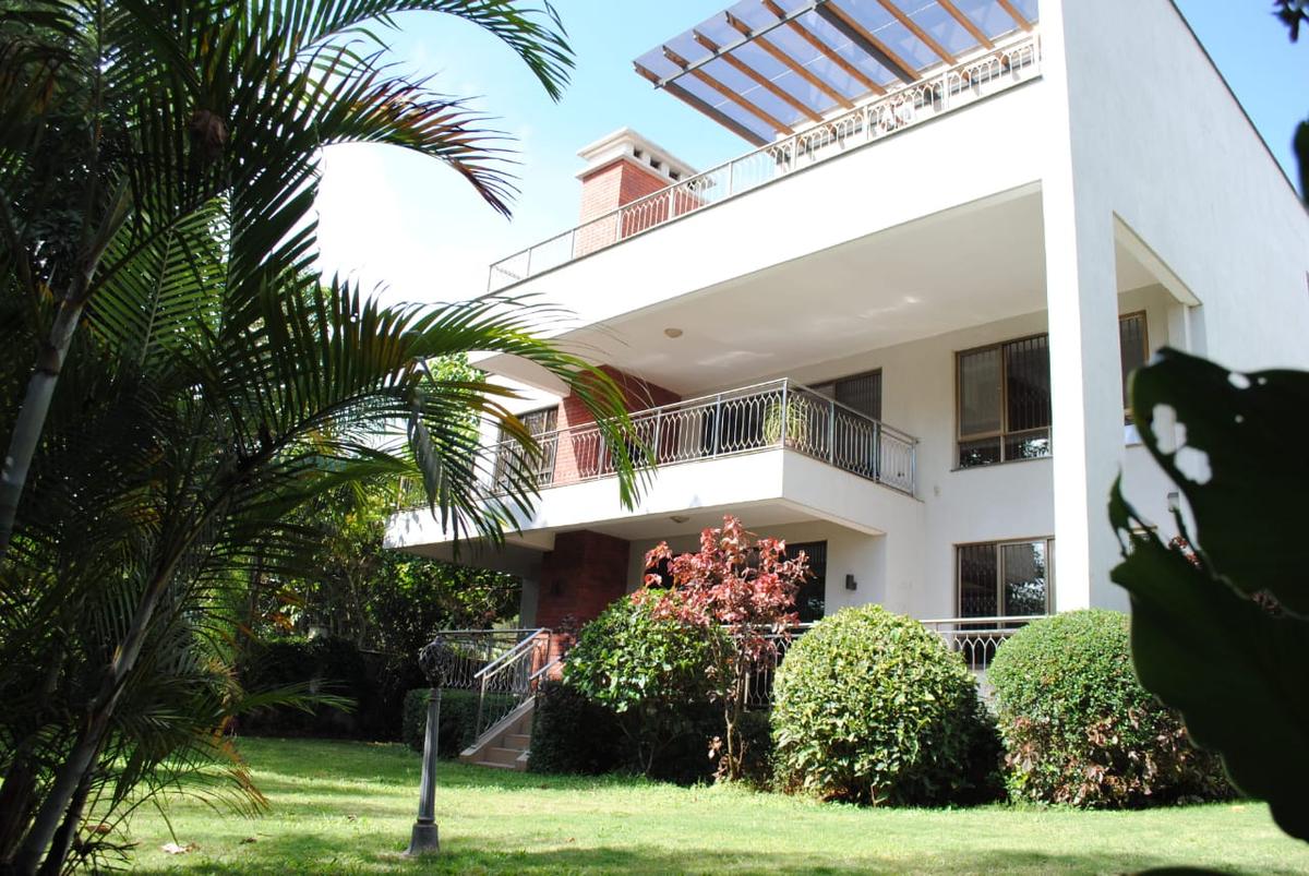 5 Bed Townhouse with Staff Quarters in Lavington - 1