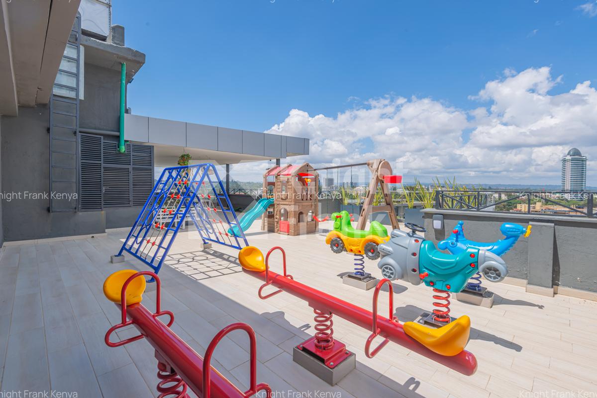 1 Bed Apartment with En Suite at Riverside Gardens - 17