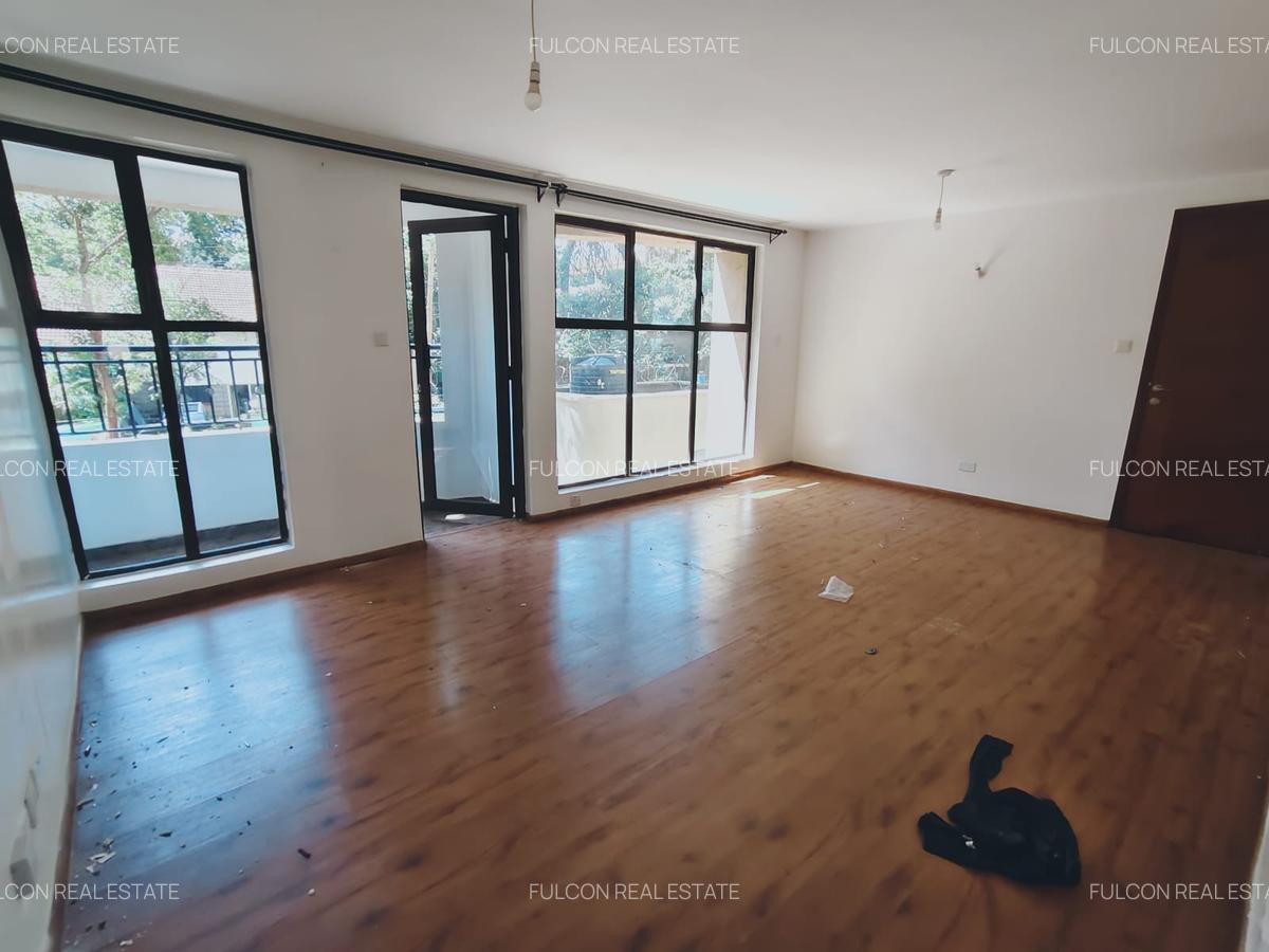 2 Bed Apartment with En Suite in Riverside - 6