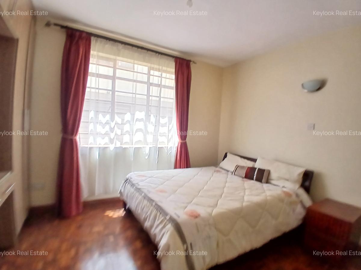 5 Bed Townhouse with En Suite at Lavington - 12