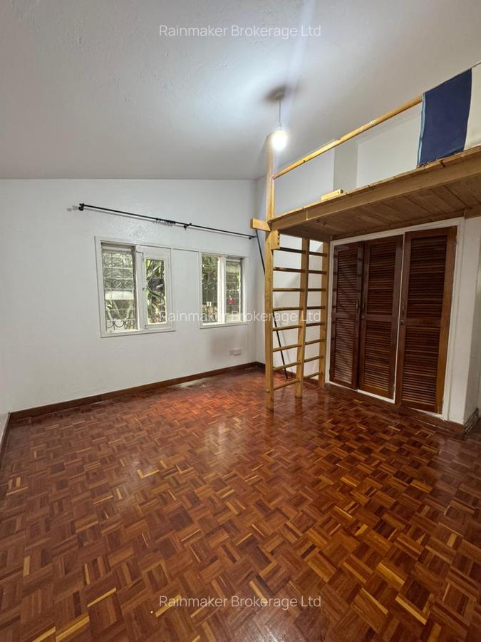 4 Bed Townhouse with En Suite in Hill View - 9