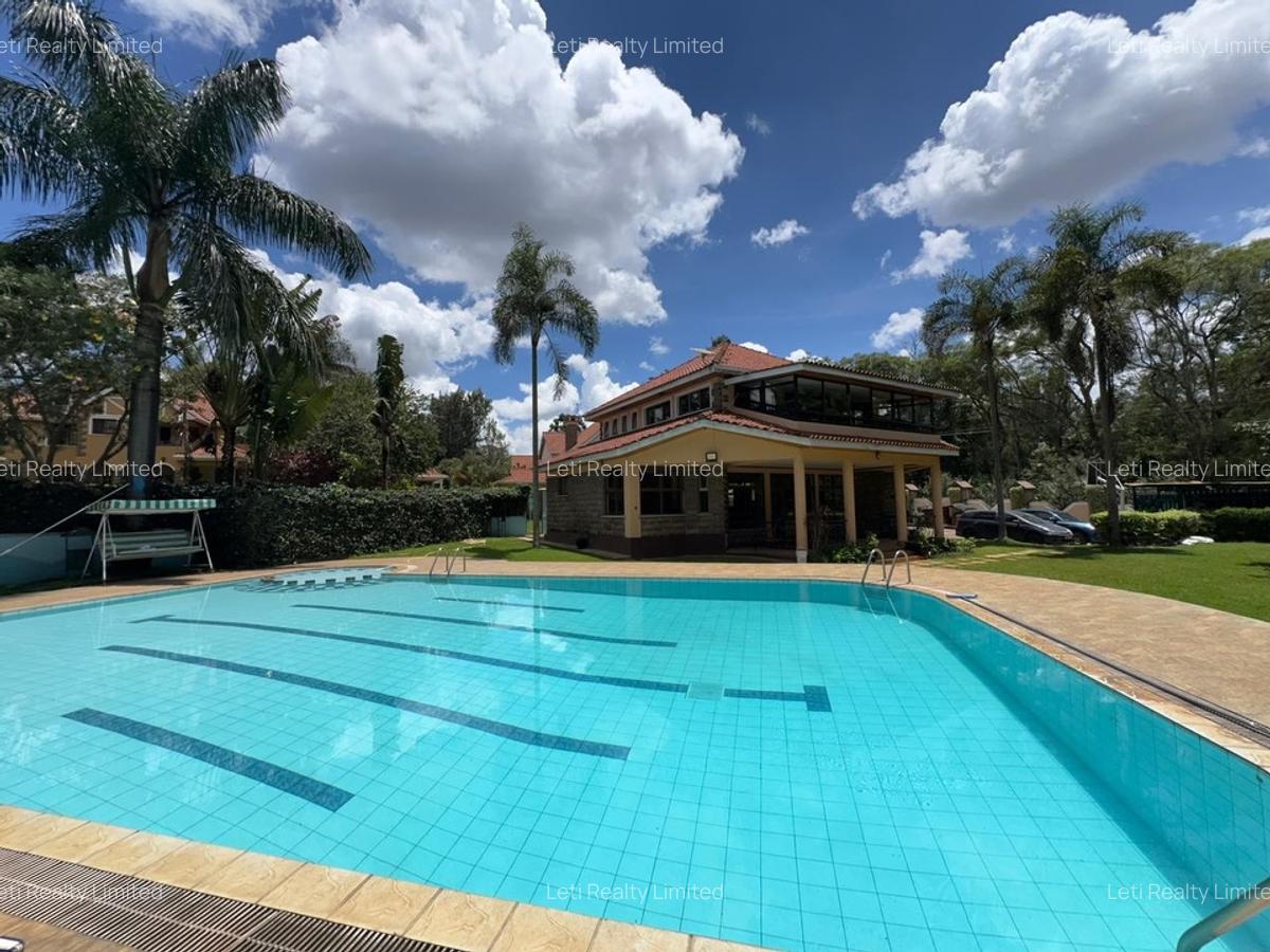 4 Bed Townhouse with En Suite in Lavington - 3