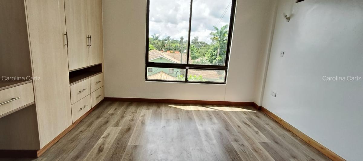 3 Bed Townhouse with En Suite at Nyari - 8