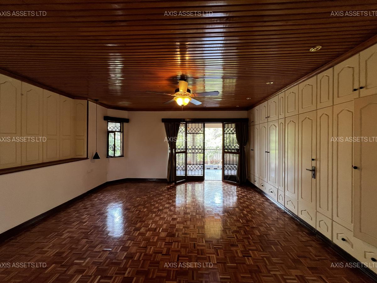 5 Bed Villa with En Suite at Runda Grove - 6