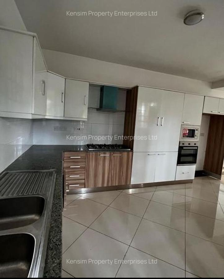 4 Bed Townhouse with En Suite in Kitisuru - 7