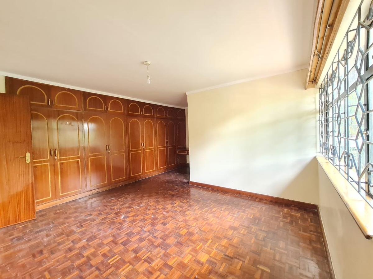 5 Bed Townhouse with En Suite at Grevillea Groove - 3