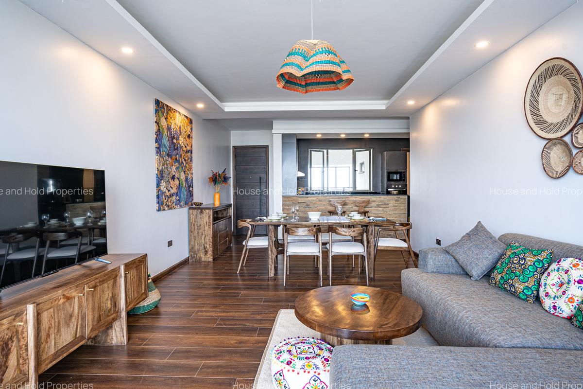 Serviced 3 Bed Apartment with En Suite at Brookside Drive - 2